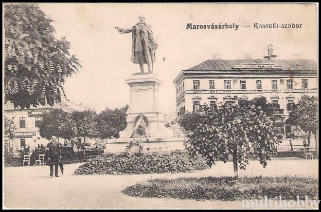 Carte postala Tirgu Mures - Statuia lui Kossuth