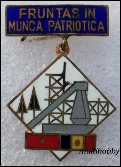 Insigna - Fruntas in munca patriotica