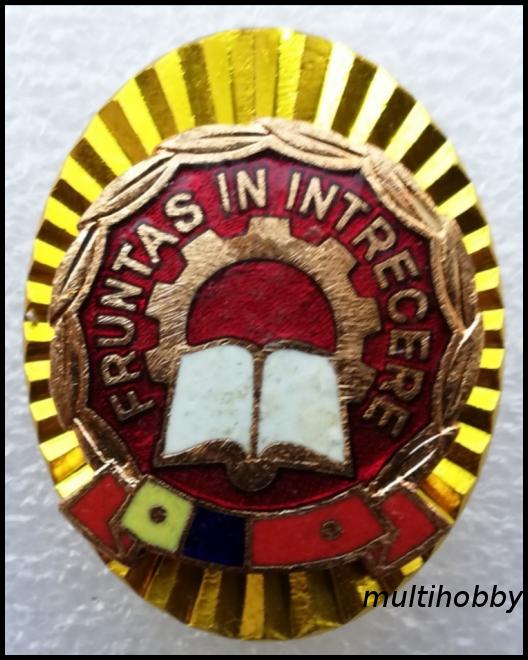 Insigna - Fruntas in intrecere ** - aur