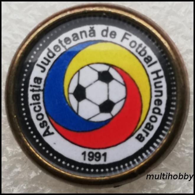 Insigna - Asociatia judeteana de fotbal <br /> Hunedoara