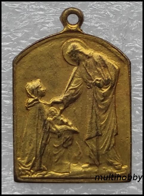Medalie - 1932<br/>Alexandru Hector<br/>Nascut la 21 Noem.1931<br/>botezat la 20 martie 1932