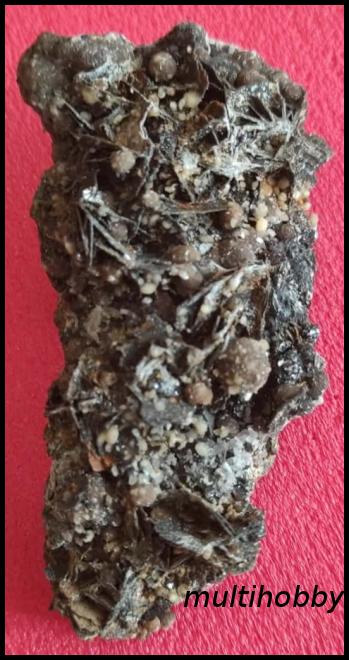 Mineral - Marcasita frunza cu bile de
Siderit