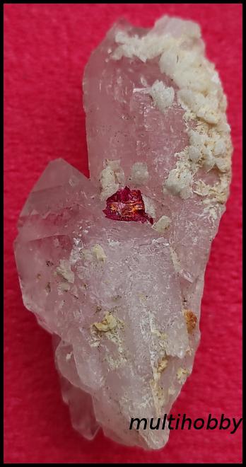 Mineral - Cuart elestial Nins cu 
Calcita si
Realgar