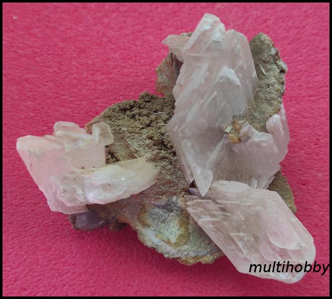 Mineral - Gips pe 
Siderit