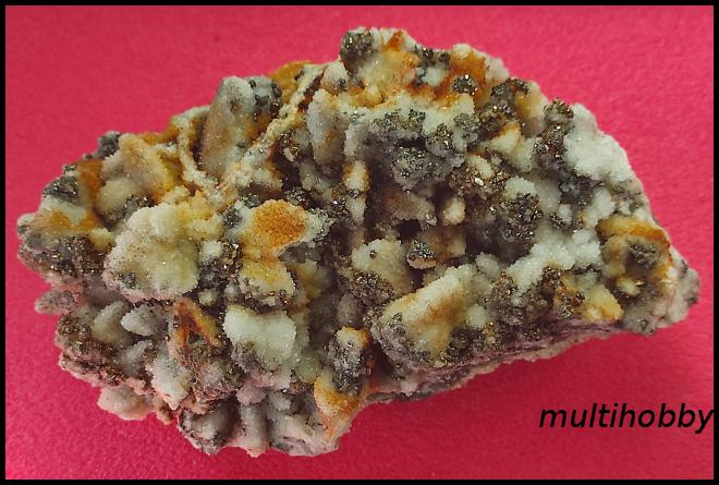 Mineral - Gavra cu
Pirita
calcopirita si
Limonit
