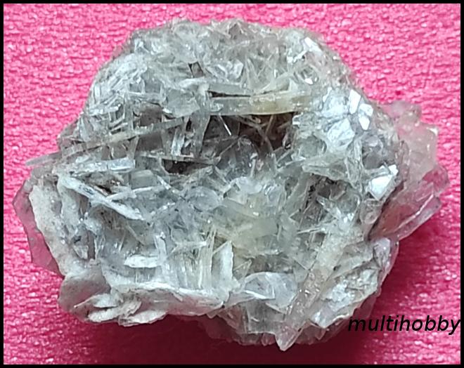 Mineral - Barita arici bicilora frunza