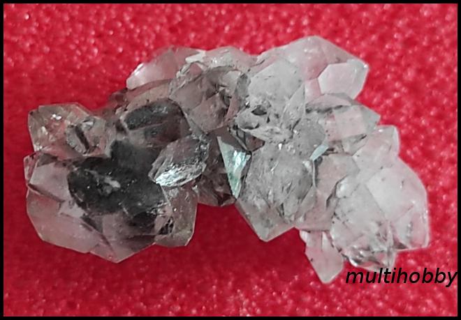 Mineral - Diamant de Maramures biterminal
cu incluziuni de
Bulangerit