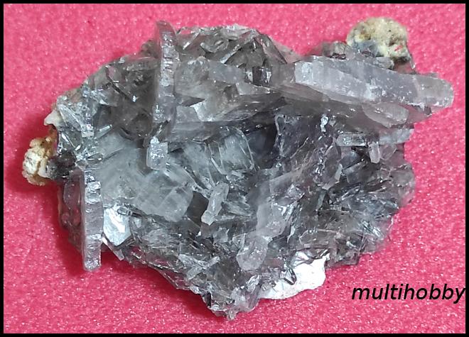 Mineral - Barita transparenta cu 
Strontionit