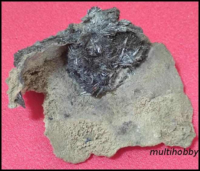 Mineral - Stibina pe baza de
Siderit