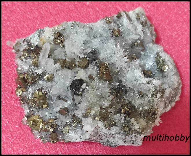 Mineral - Cuart doua generatii cu Calcopirita