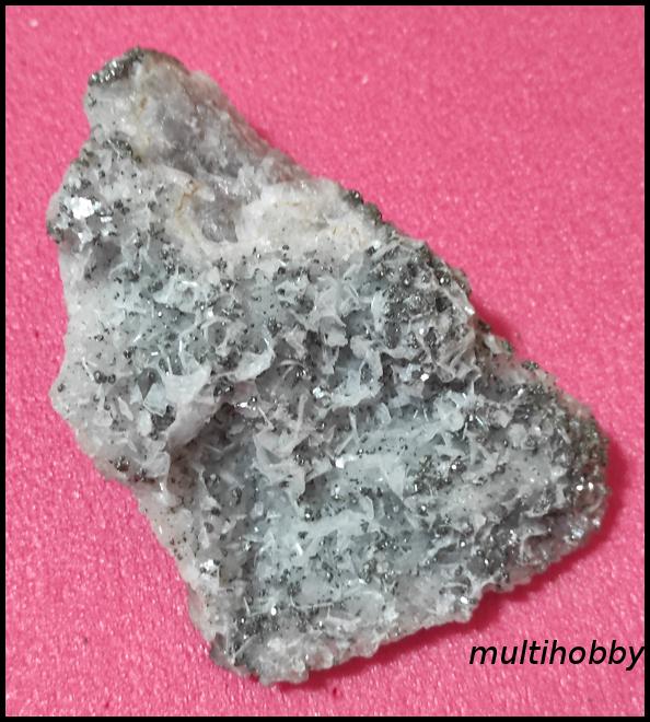 Mineral - Cuart nins cu
Barita dantelara si Pirita