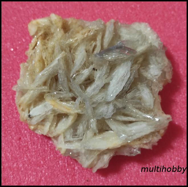 Mineral - Barita arici bicolora doua generatii