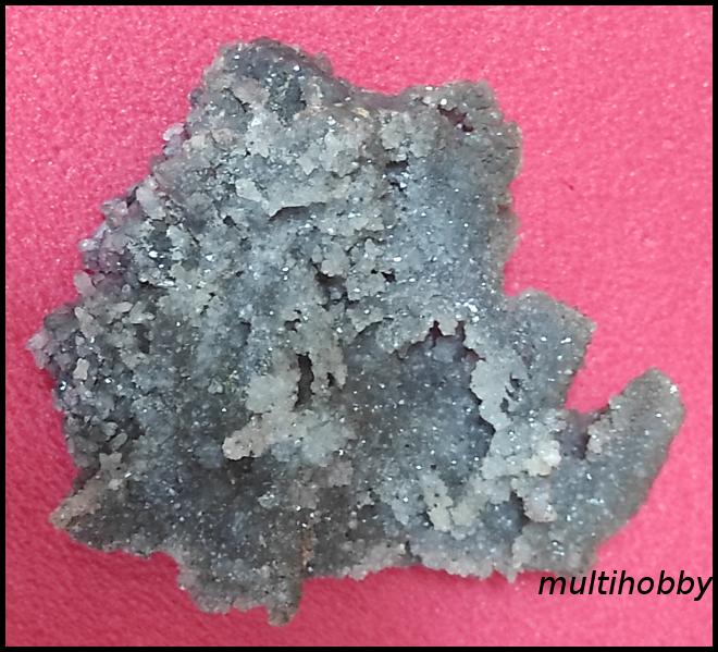 Mineral - Diamant de Maramures cu
doua fete,pe a doua fata cu
Cuartit dantelat