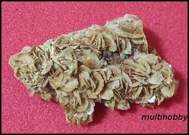 Mineral - Barita galbena cu doua fete