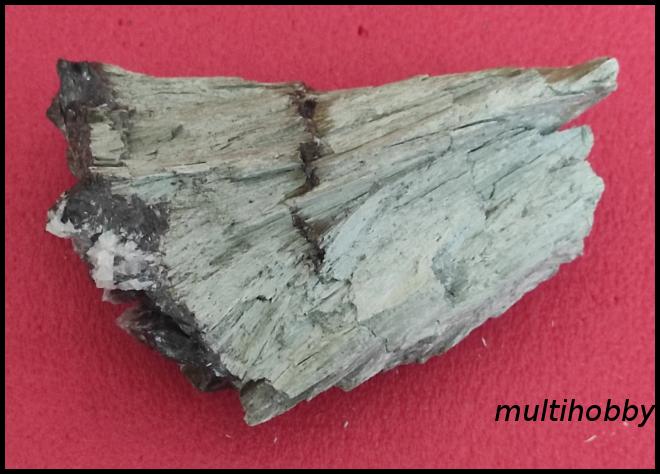 Mineral - Tremolit (Azbest)
