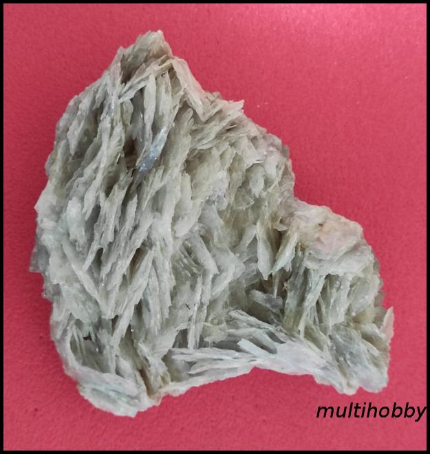 Mineral - Barita albastruie