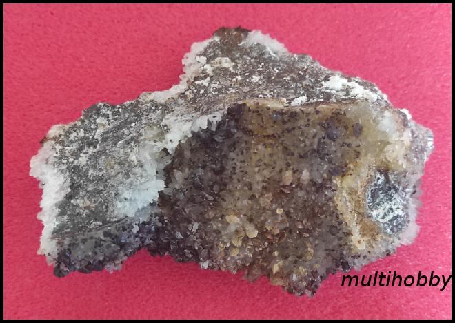 Mineral - Cuart cactus doua generatii cu
Dolomit