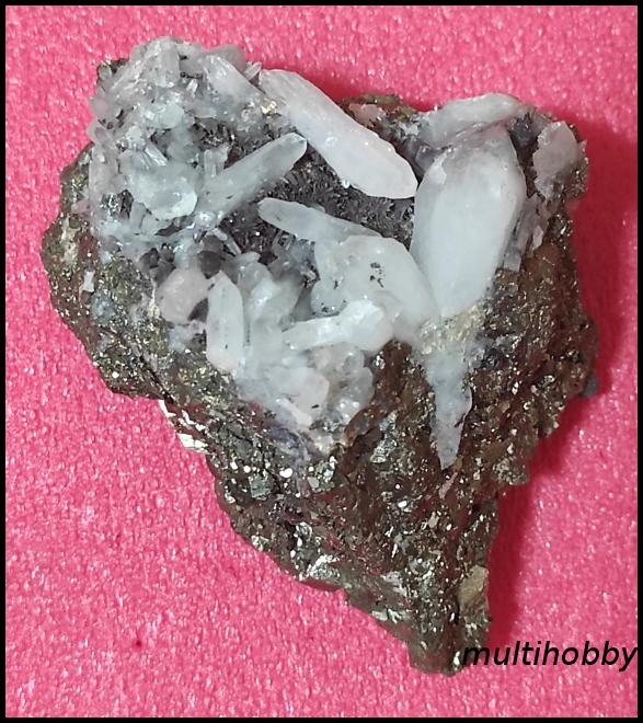 Mineral - Pirita doua generatii si
Tenantit,o fata pe
Cuart doua generatii
