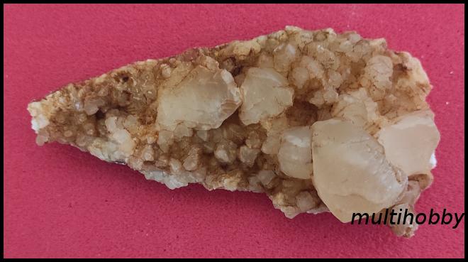 Mineral - Calcita cu 
Limonit