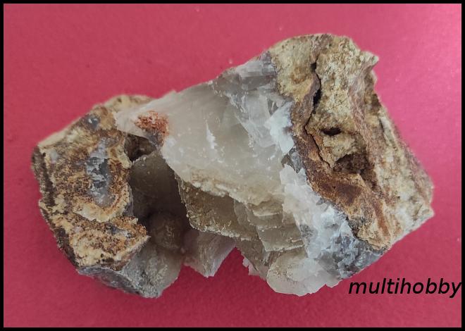 Mineral - Calcedonie in
Calcita